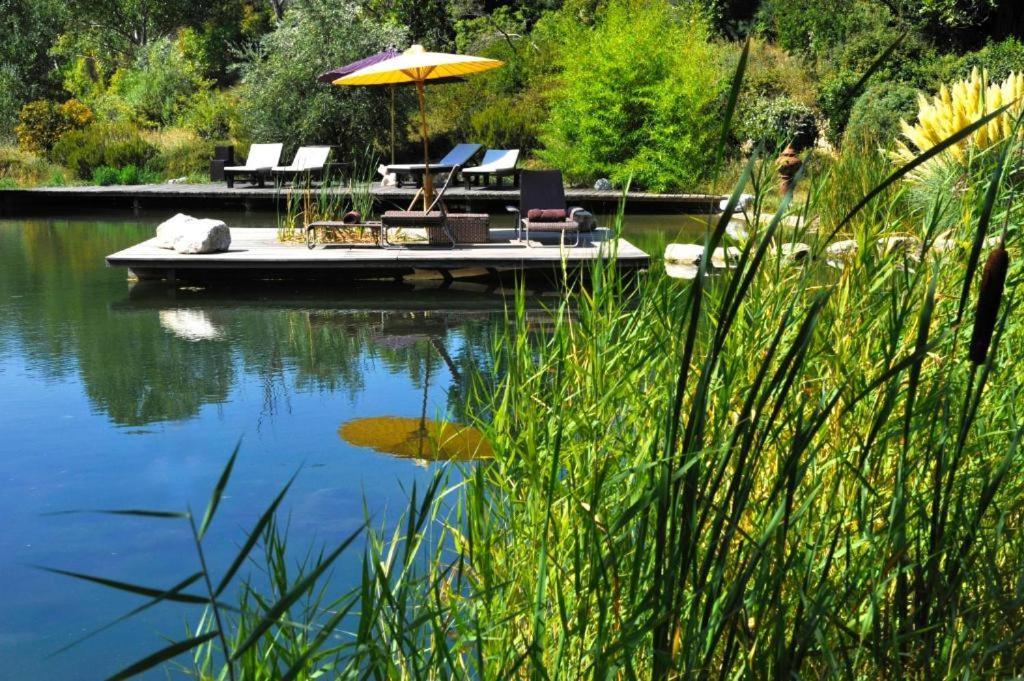 Hostellerie Le Paradou Lourmarin Esterno foto
