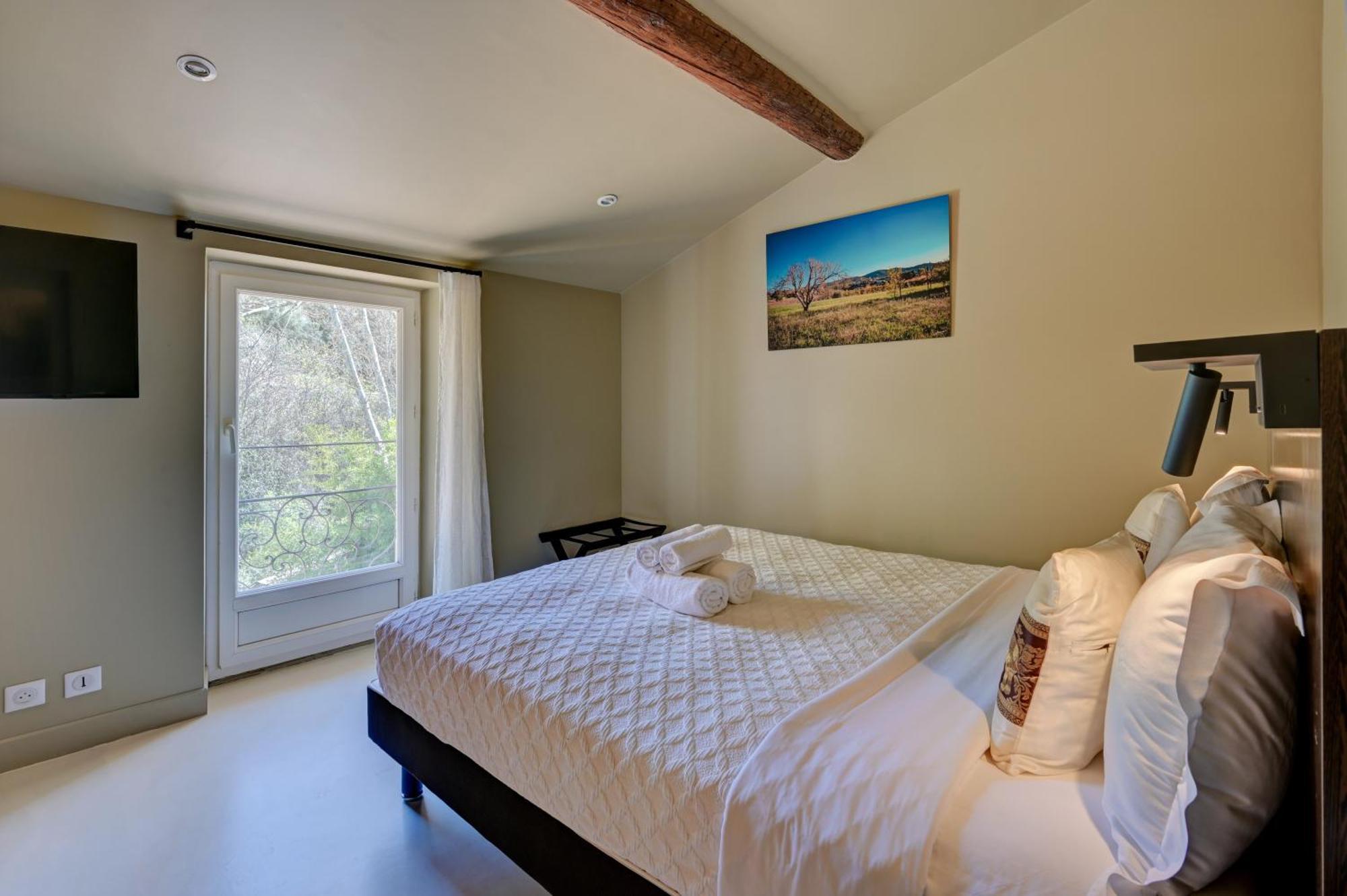 Hostellerie Le Paradou Lourmarin Esterno foto