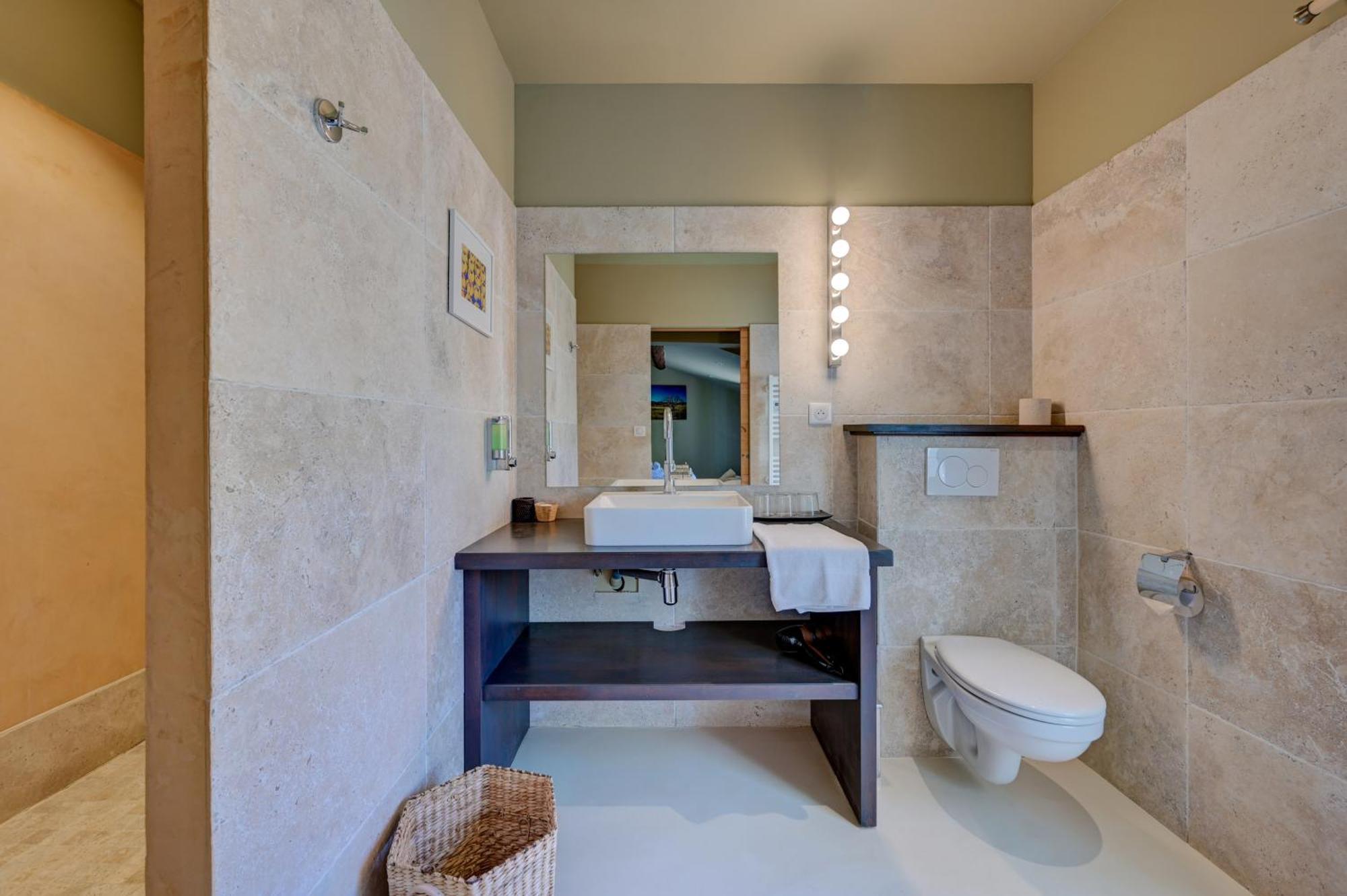 Hostellerie Le Paradou Lourmarin Esterno foto
