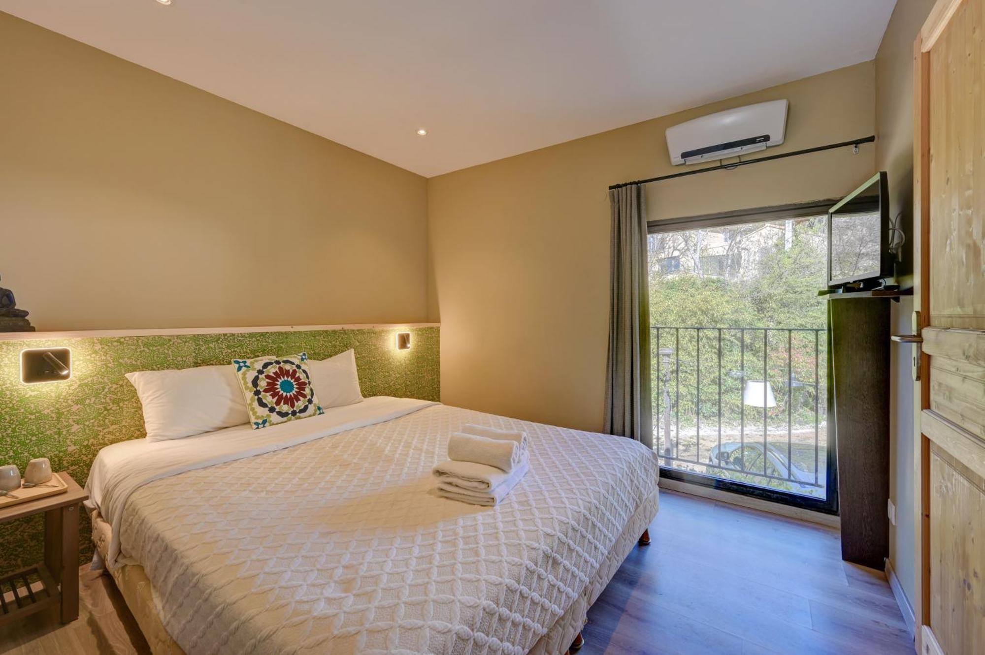 Hostellerie Le Paradou Lourmarin Esterno foto